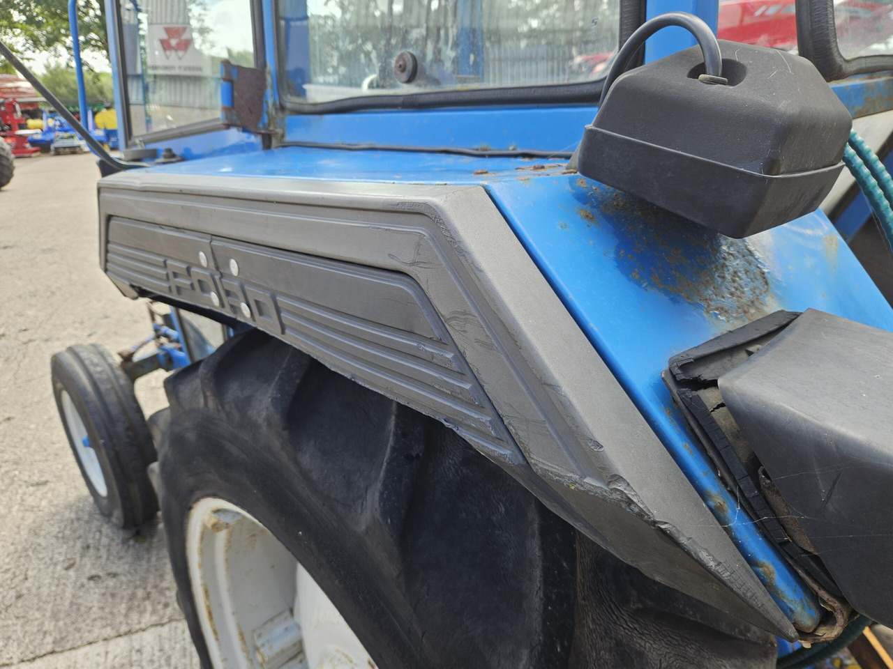 1988 Ford 4110 2wd tractor - Traktor: foto 5 1988 Ford 4110 2wd tractor - Traktor: foto 5