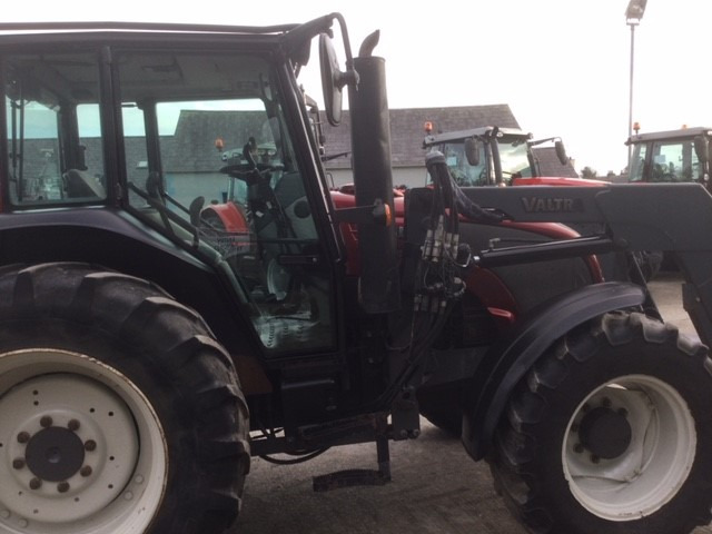 2016 Valtra A93, one local owner machine - Traktor: foto 3 2016 Valtra A93, one local owner machine - Traktor: foto 3