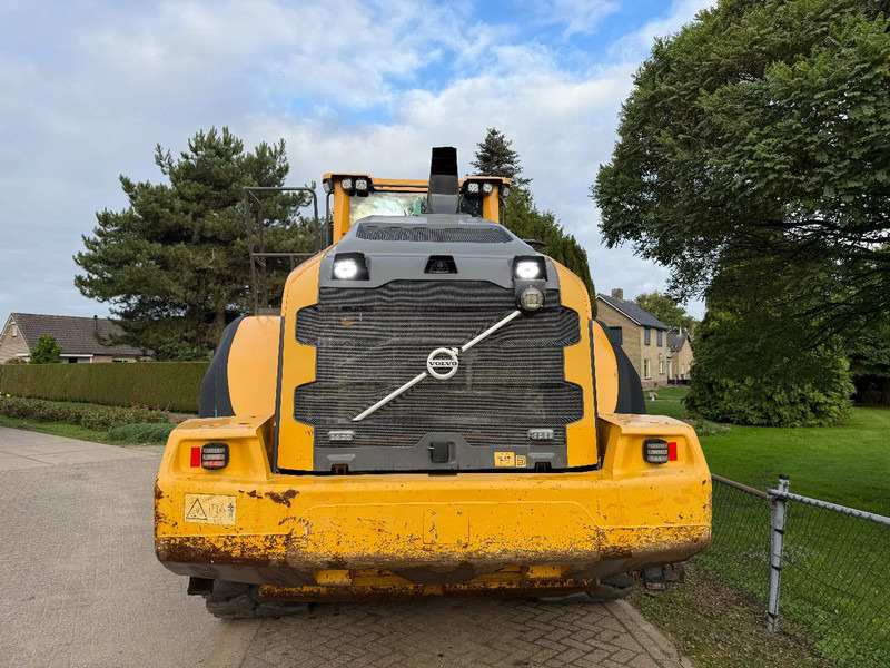 Volvo L180H CDC First Owner orginal Good Tyres - Fadrom me goma: foto 4 Volvo L180H CDC First Owner orginal Good Tyres - Fadrom me goma: foto 4