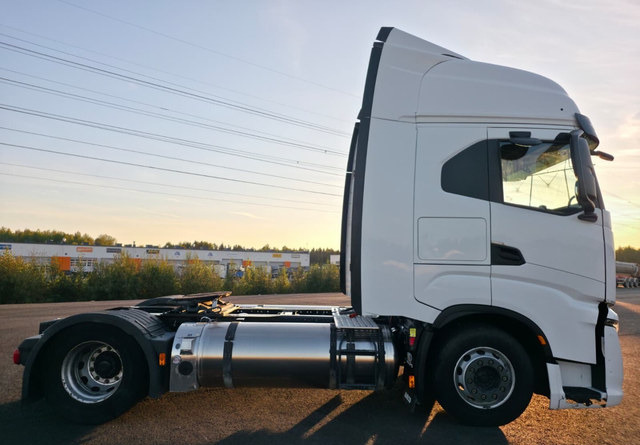 IvecoS-Way 460 4x2 LNG / LBG - Gjysmë-kamion: foto 5 IvecoS-Way 460 4x2 LNG / LBG - Gjysmë-kamion: foto 5