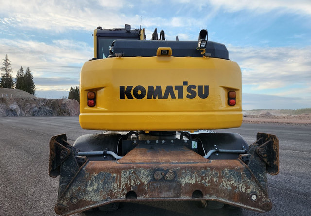 KOMATSU Komatsu PW148-8 Rototilt R6 - Ekskavator me goma: foto 4 KOMATSU Komatsu PW148-8 Rototilt R6 - Ekskavator me goma: foto 4