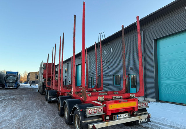 Mercedes-BenzArocs 8x4 - Kamion për transport druri, Kamion me vinç: foto 5 Mercedes-BenzArocs 8x4 - Kamion për transport druri, Kamion me vinç: foto 5