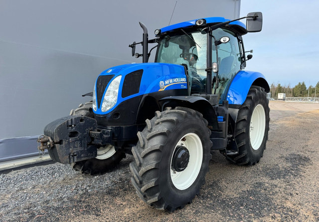 New HollandT7.200 - Traktor: foto 1 New HollandT7.200 - Traktor: foto 1