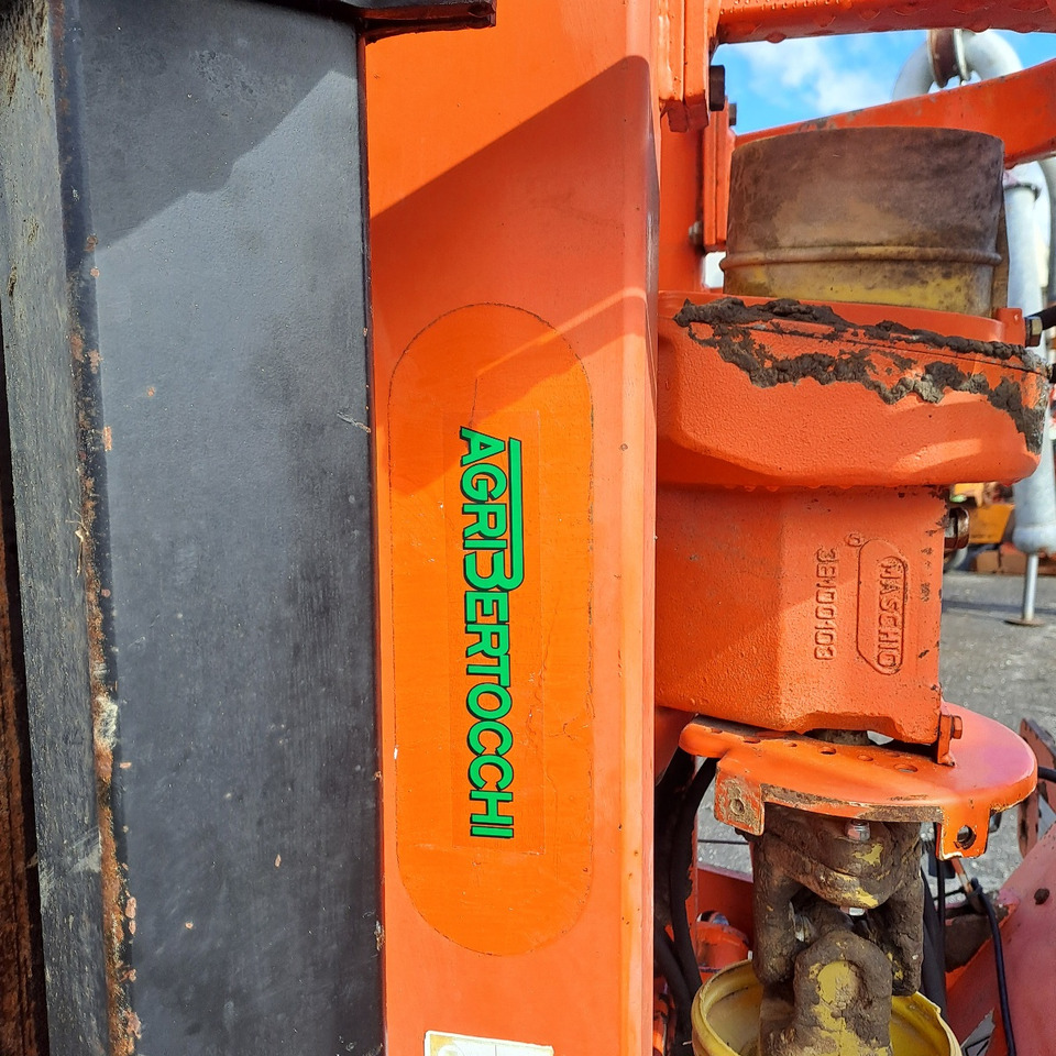 ERPICE ROTANTE PIEGHEVOLE MASCHIO AQUILA 5000 - Freze bujqësore: foto 3 ERPICE ROTANTE PIEGHEVOLE MASCHIO AQUILA 5000 - Freze bujqësore: foto 3