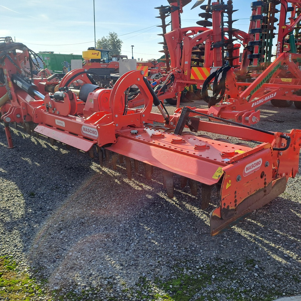 ERPICE ROTANTE PIEGHEVOLE MASCHIO AQUILA RAP 7000 - Freze bujqësore: foto 2 ERPICE ROTANTE PIEGHEVOLE MASCHIO AQUILA RAP 7000 - Freze bujqësore: foto 2