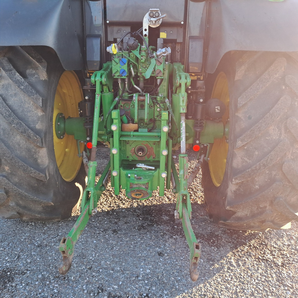 JOHN DEERE 6120 m - Traktor: foto 4 JOHN DEERE 6120 m - Traktor: foto 4