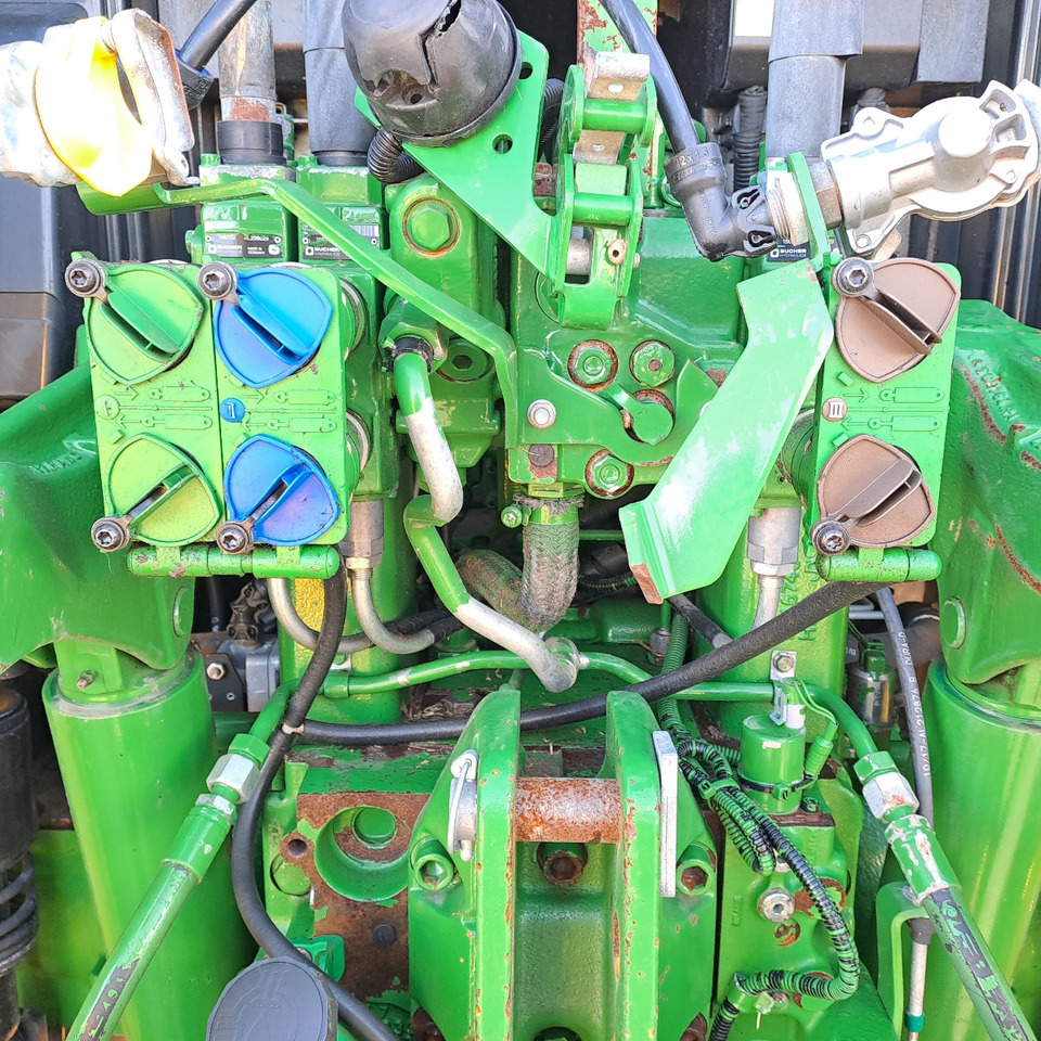 JOHN DEERE 6120 m - Traktor: foto 5 JOHN DEERE 6120 m - Traktor: foto 5