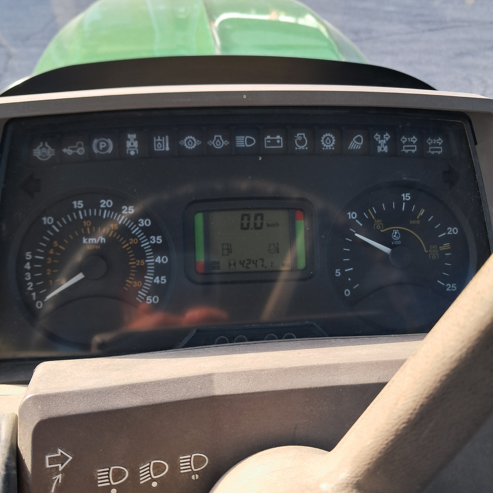 Traktor JOHN DEERE 6230: foto 11