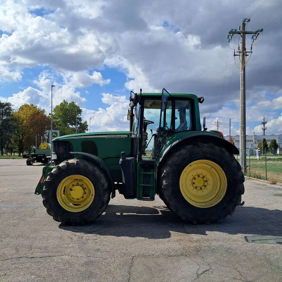 JOHN DEERE 6920S - Traktor: foto 2 JOHN DEERE 6920S - Traktor: foto 2