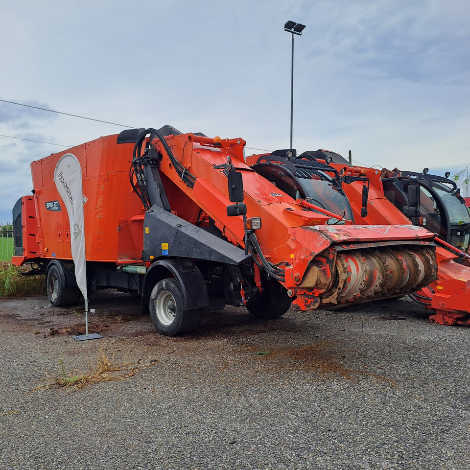 KUHN SPW 27 INTENSE - Vagon për përzierjen e foragjereve: foto 1 KUHN SPW 27 INTENSE - Vagon për përzierjen e foragjereve: foto 1