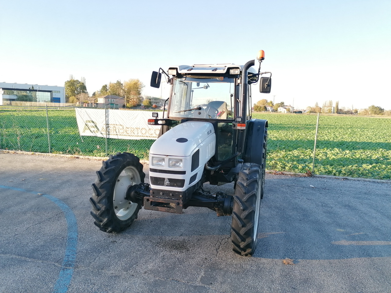 LAMBORGHINI R2.86 - Traktor: foto 2 LAMBORGHINI R2.86 - Traktor: foto 2