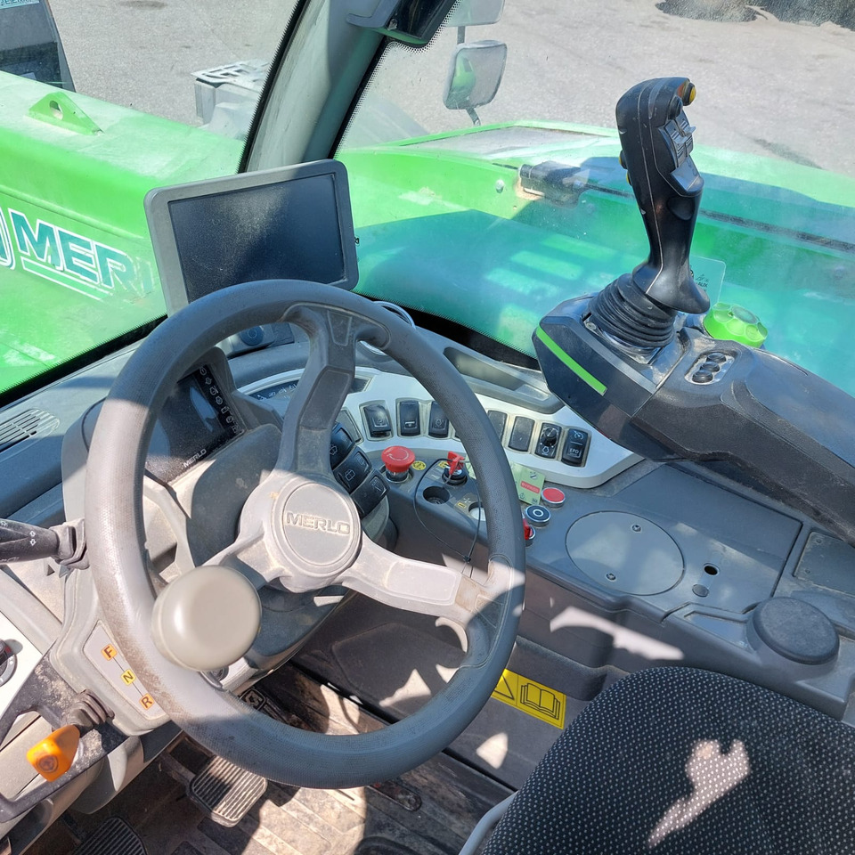 MERLO TF 65.9 T - CS - Ekskavator teleskopik: foto 5 MERLO TF 65.9 T - CS - Ekskavator teleskopik: foto 5