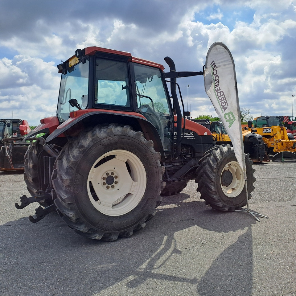 NEW HOLLAND FIATAGRI TS 110 - Traktor: foto 3 NEW HOLLAND FIATAGRI TS 110 - Traktor: foto 3