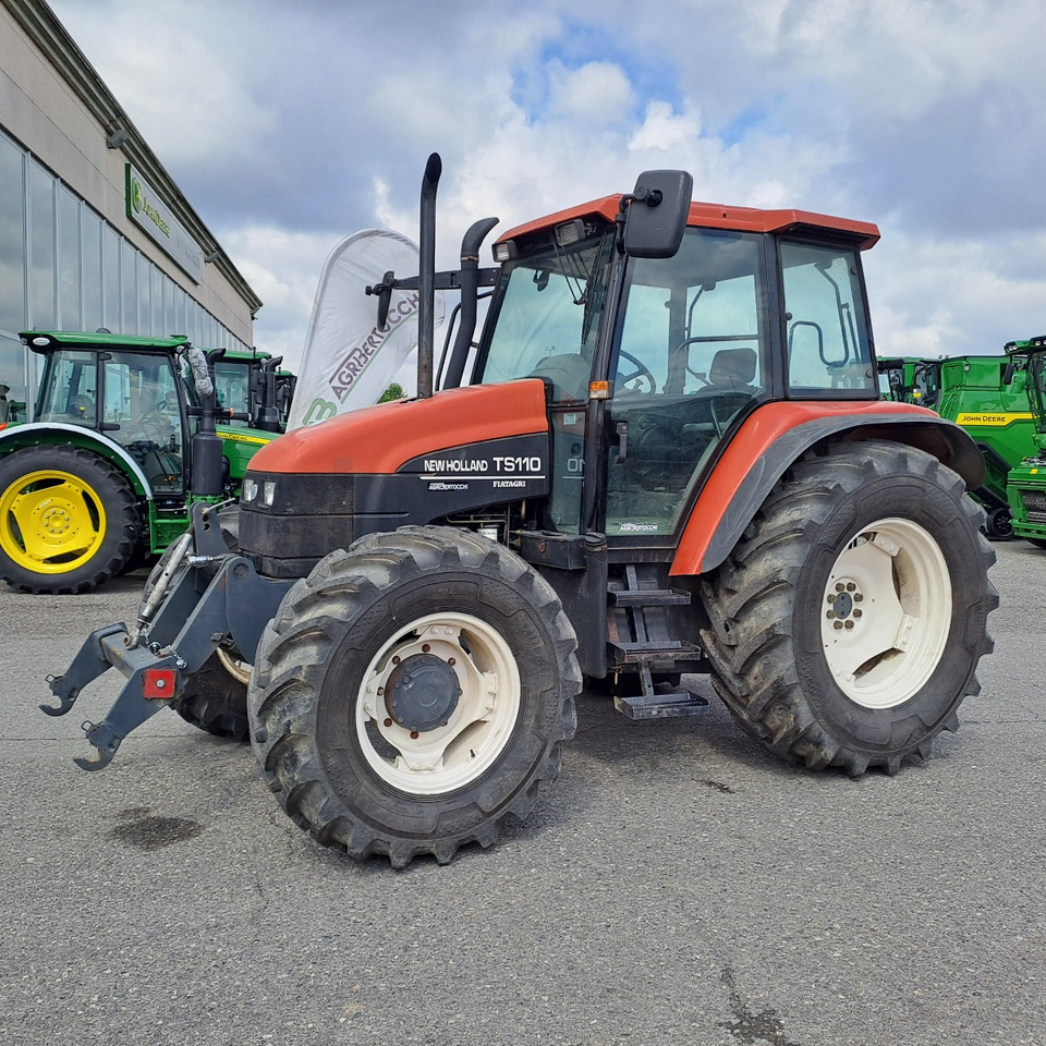 NEW HOLLAND FIATAGRI TS 110 - Traktor: foto 1 NEW HOLLAND FIATAGRI TS 110 - Traktor: foto 1