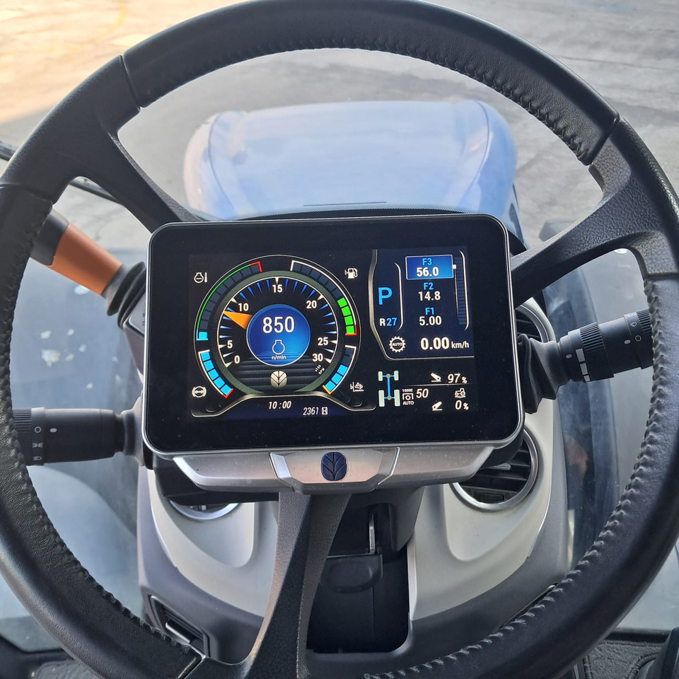 NEW HOLLAND T7 HD - Traktor: foto 3 NEW HOLLAND T7 HD - Traktor: foto 3