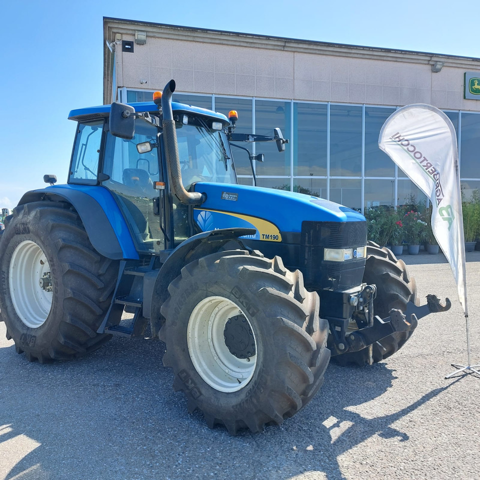 Lizingu i  NEW HOLLAND TM 190 NEW HOLLAND TM 190: foto 8