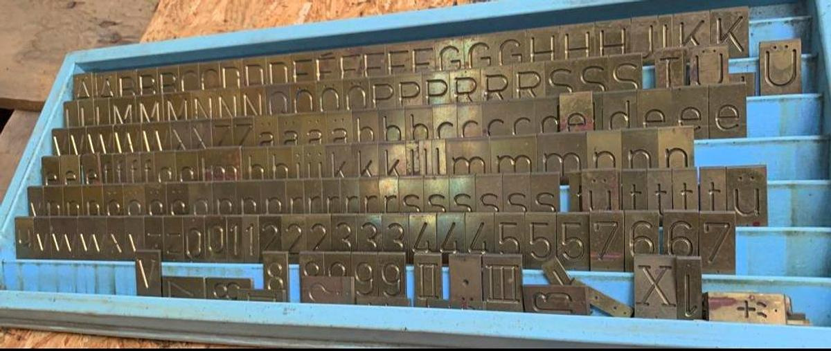 Gravierfräsmaschine DECKEL - Makinë frezuese: foto 3 Gravierfräsmaschine DECKEL - Makinë frezuese: foto 3