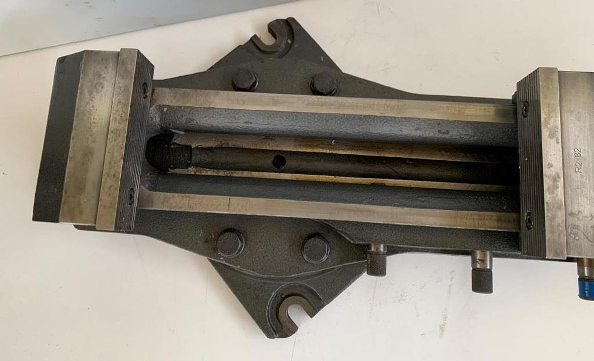 Materialspannstock DECKEL - Makinë për përpunimin e metalit: foto 4 Materialspannstock DECKEL - Makinë për përpunimin e metalit: foto 4