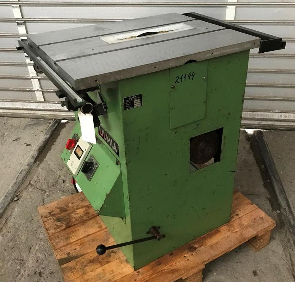 Präzisions-Holzkreissäge ULMIA - Makineri për përpunimin e drurit: foto 2 Präzisions-Holzkreissäge ULMIA - Makineri për përpunimin e drurit: foto 2