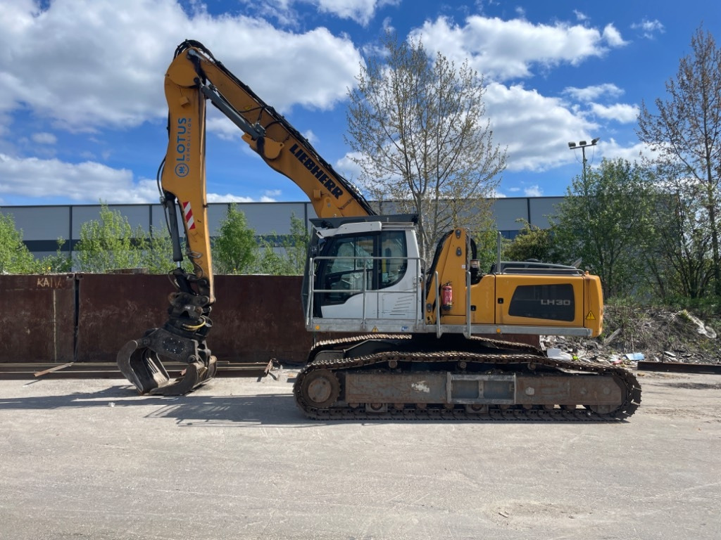 Liebherr LH 30 C Litronic - Ekskavator për mbetje: foto 1 Liebherr LH 30 C Litronic - Ekskavator për mbetje: foto 1