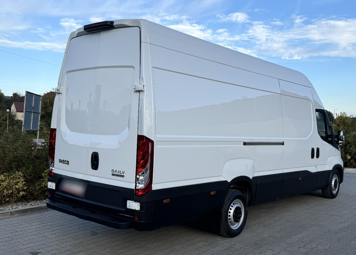 Iveco Daily L4H3 3.0 180KM Hi-matic LED KAMERA Bezwypadkowy Salon PL FV23 - Furgon: foto 4 Iveco Daily L4H3 3.0 180KM Hi-matic LED KAMERA Bezwypadkowy Salon PL FV23 - Furgon: foto 4