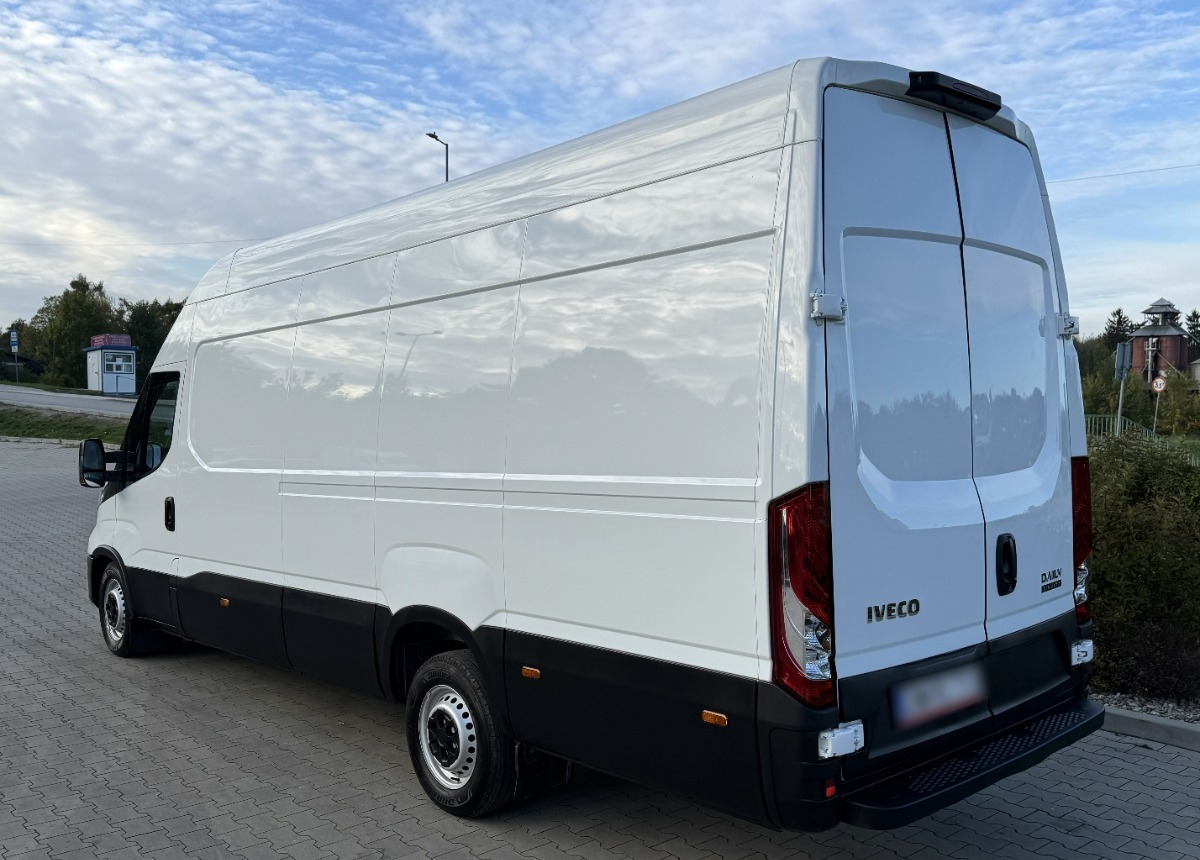 Iveco Daily L4H3 3.0 180KM Hi-matic LED KAMERA Bezwypadkowy Salon PL FV23 - Furgon: foto 2 Iveco Daily L4H3 3.0 180KM Hi-matic LED KAMERA Bezwypadkowy Salon PL FV23 - Furgon: foto 2