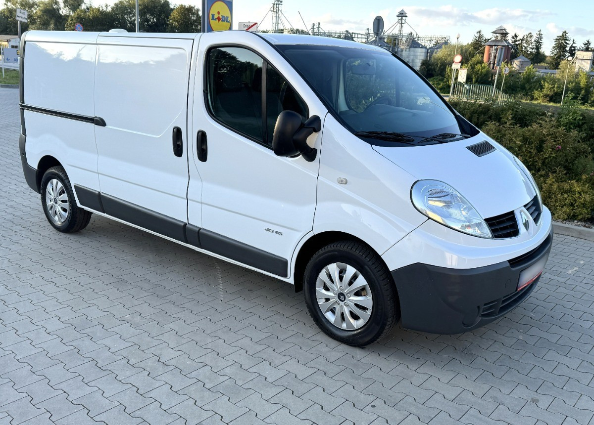 Renault Trafic 2.0 DCI 115KM LONG 2012 Rok Klimatyzacja Nawigacja BEZWYPADKOWY - Furgon: foto 3 Renault Trafic 2.0 DCI 115KM LONG 2012 Rok Klimatyzacja Nawigacja BEZWYPADKOWY - Furgon: foto 3