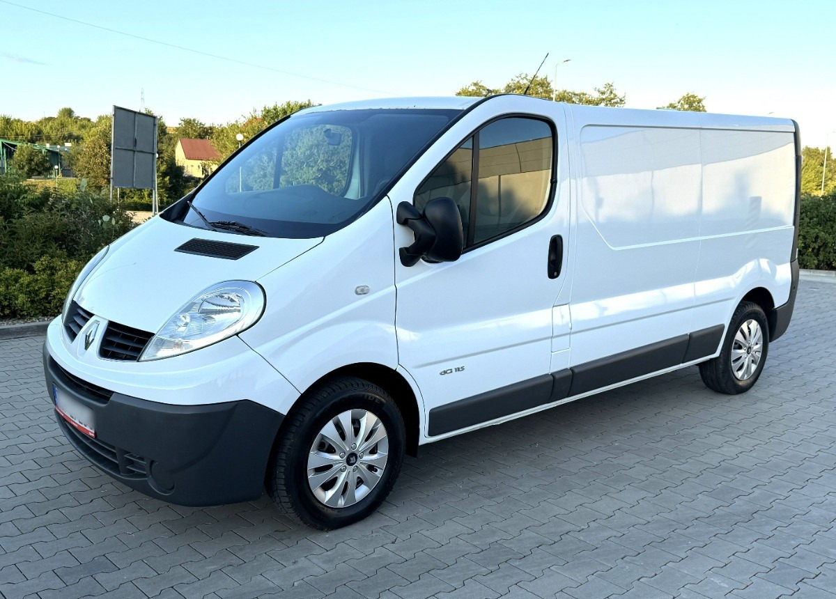 Renault Trafic 2.0 DCI 115KM LONG 2012 Rok Klimatyzacja Nawigacja BEZWYPADKOWY - Furgon: foto 1 Renault Trafic 2.0 DCI 115KM LONG 2012 Rok Klimatyzacja Nawigacja BEZWYPADKOWY - Furgon: foto 1