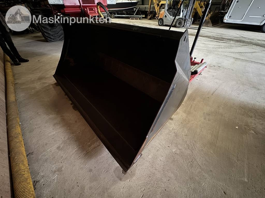 Ålö Universal skopa - Kovë për Makineri ndërtimi: foto 1 Ålö Universal skopa - Kovë për Makineri ndërtimi: foto 1