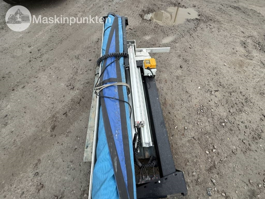 Ängsgårdens system Pneumatiskt kapell - Karroceri e hapur: foto 3 Ängsgårdens system Pneumatiskt kapell - Karroceri e hapur: foto 3