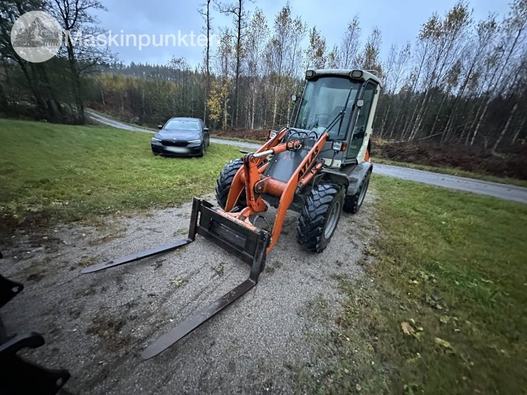 Atlas 65 - Fadrom me goma: foto 2 Atlas 65 - Fadrom me goma: foto 2