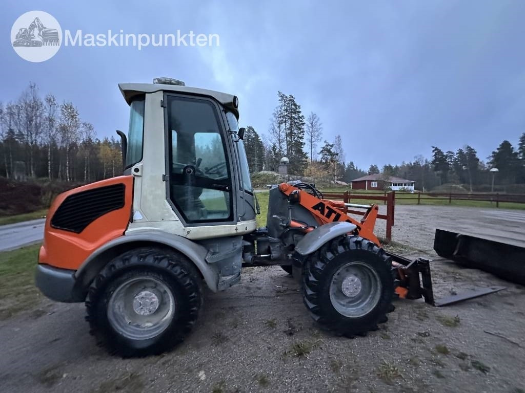 Atlas 65 - Fadrom me goma: foto 4 Atlas 65 - Fadrom me goma: foto 4