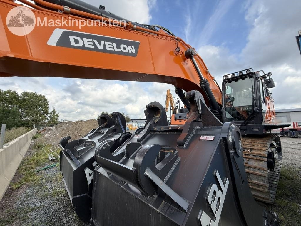 Develon 800 LC - Ekskavator me zinxhirë: foto 4 Develon 800 LC - Ekskavator me zinxhirë: foto 4