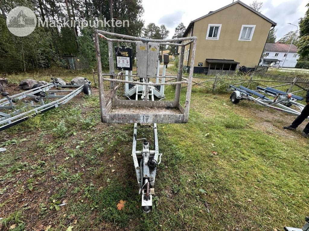 Dino 180 T - Platformë ajrore me rimorkio: foto 2 Dino 180 T - Platformë ajrore me rimorkio: foto 2