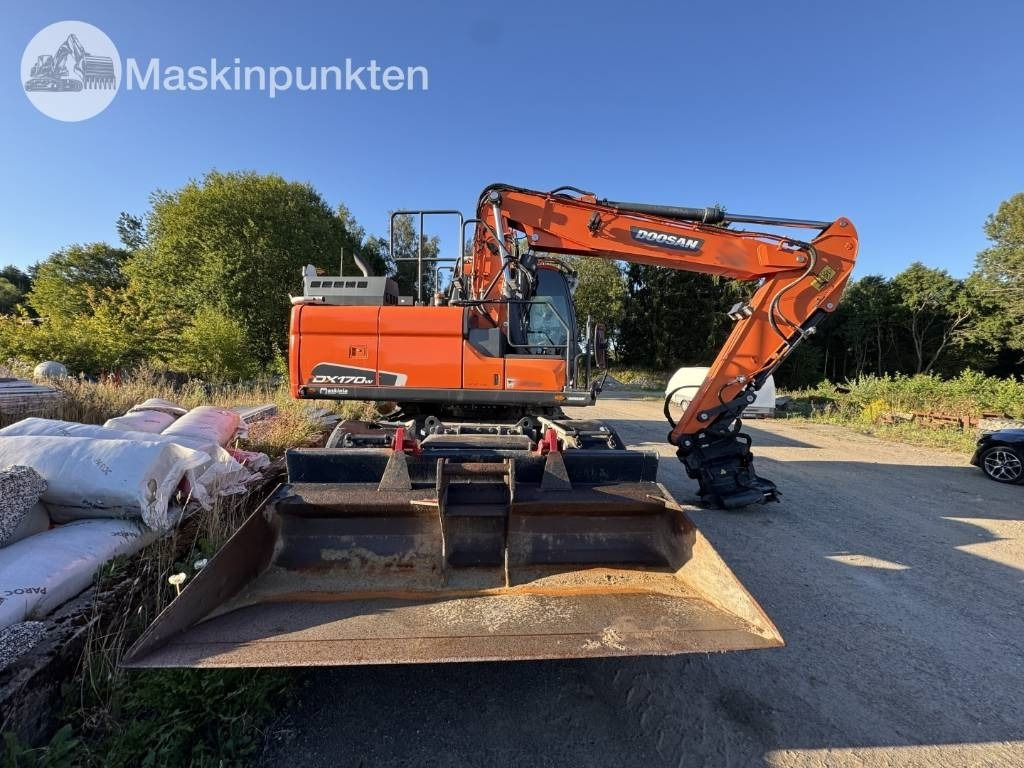 Doosan DX 170 W-5 + Tippvagn + Redskap - Ekskavator me goma: foto 4 Doosan DX 170 W-5 + Tippvagn + Redskap - Ekskavator me goma: foto 4