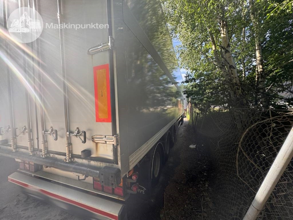 Ekeri L5 - Rimorkio me vagonetë të mbyllur: foto 4 Ekeri L5 - Rimorkio me vagonetë të mbyllur: foto 4