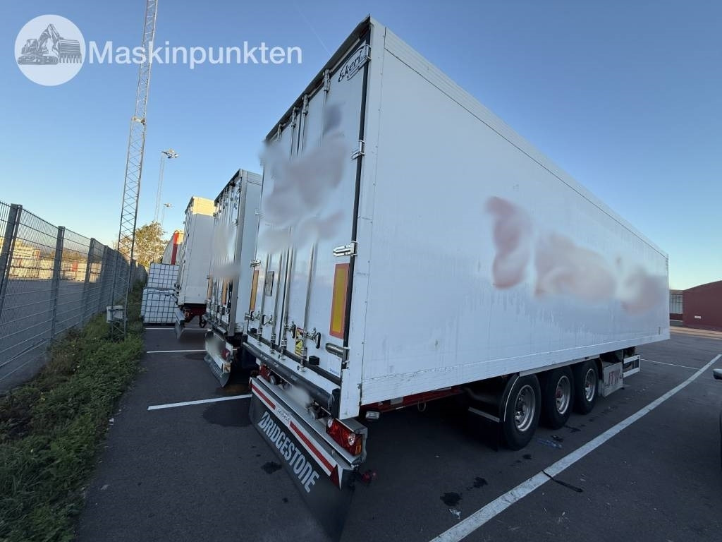 Ekeri Trailer - Rimorkio me vagonetë të mbyllur: foto 4 Ekeri Trailer - Rimorkio me vagonetë të mbyllur: foto 4