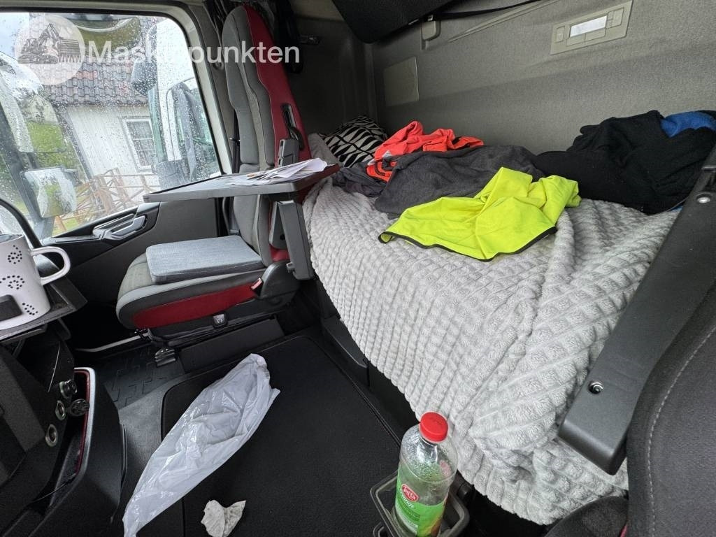 Lizingu i Volvo FH 500  Volvo FH 500: foto 43