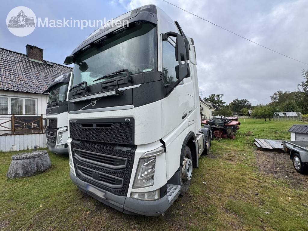 Volvo FH 500 - Gjysmë-kamion: foto 1 Volvo FH 500 - Gjysmë-kamion: foto 1