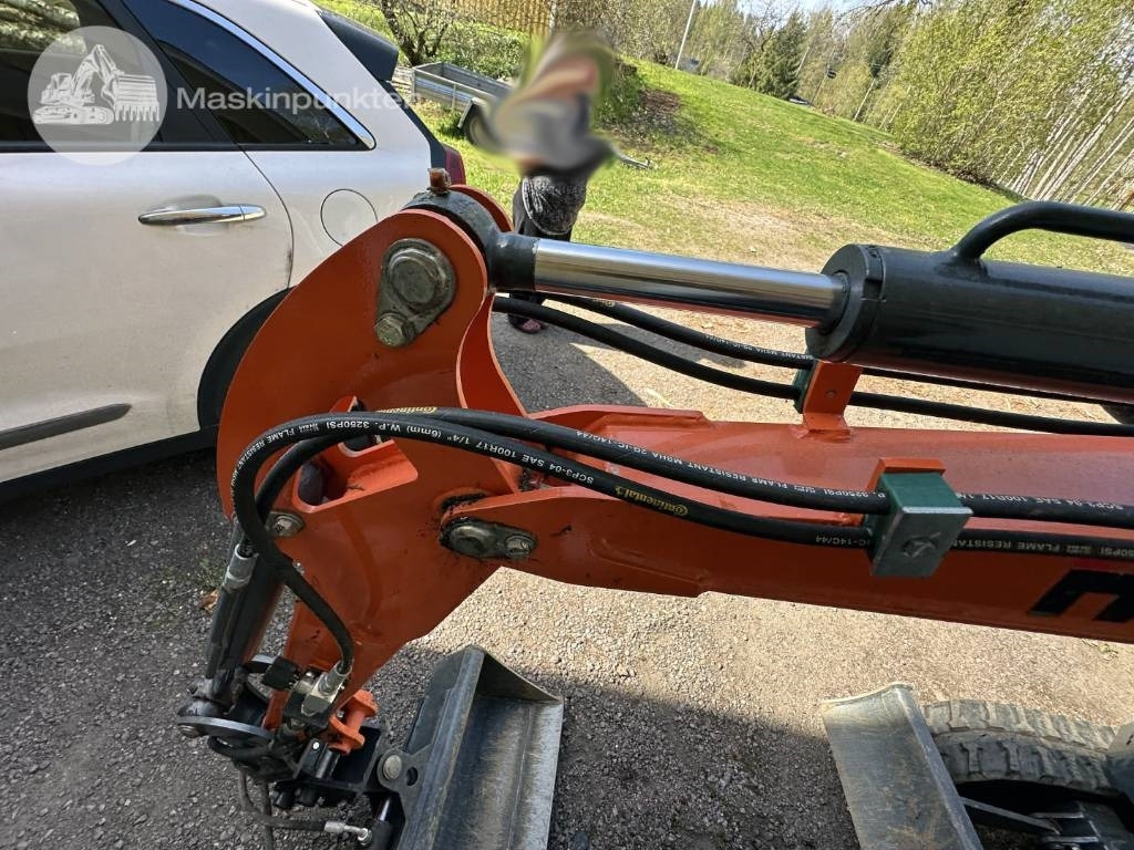 Miniekskavator Haitu H 10: foto 18