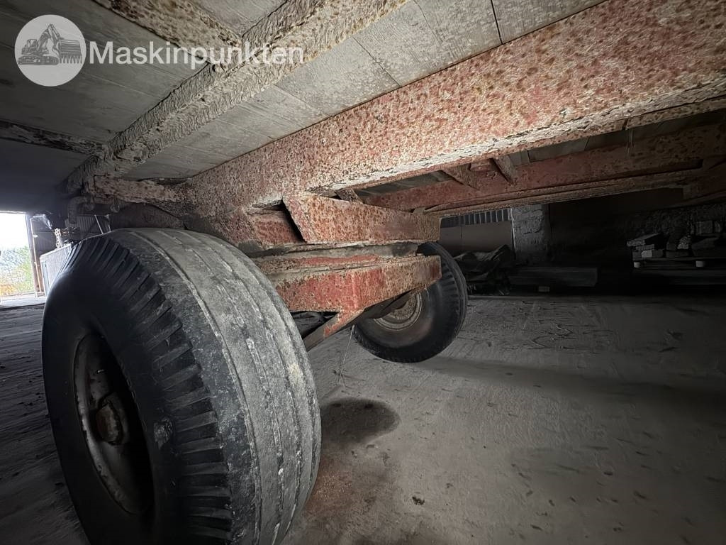 Gjysmë rimorkio vetëshkarkuese Håkantorps vagn med sidotipp: foto 32