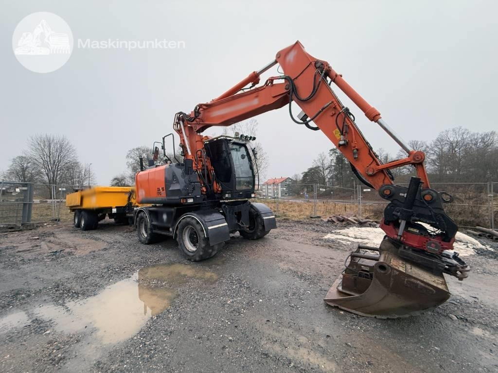 Hitachi ZX 170 W-5 B - Ekskavator me goma: foto 3 Hitachi ZX 170 W-5 B - Ekskavator me goma: foto 3