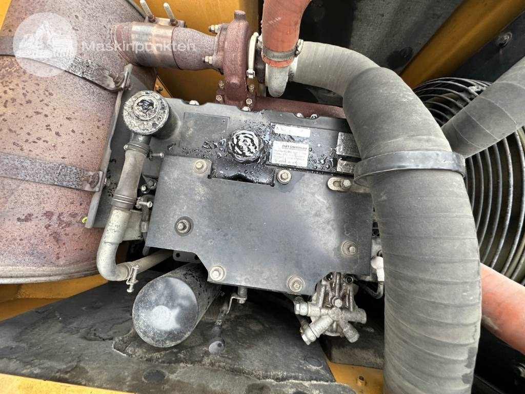 Ekskavator me goma Hyundai Robex 140 W-7 A: foto 27