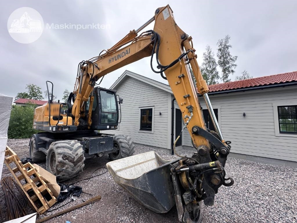 Hyundai Robex 140 W-7 A - Ekskavator me goma: foto 3 Hyundai Robex 140 W-7 A - Ekskavator me goma: foto 3