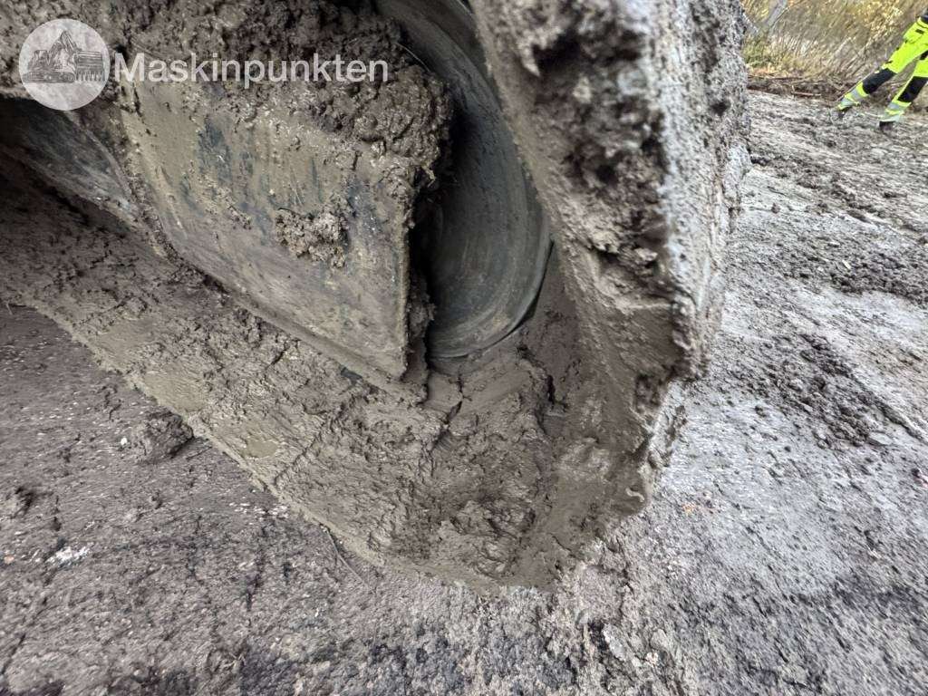 Ekskavator me zinxhirë Komatsu PC 210 LC-11E0: foto 15