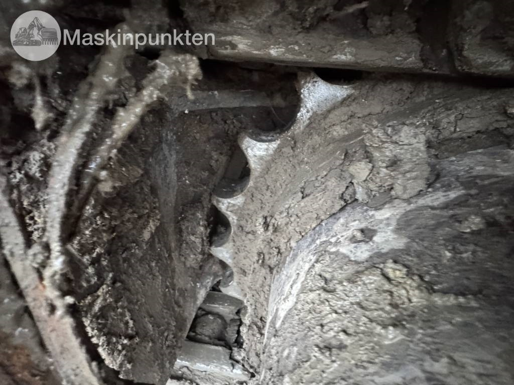 Ekskavator me zinxhirë Komatsu PC 210 LC-11E0: foto 19