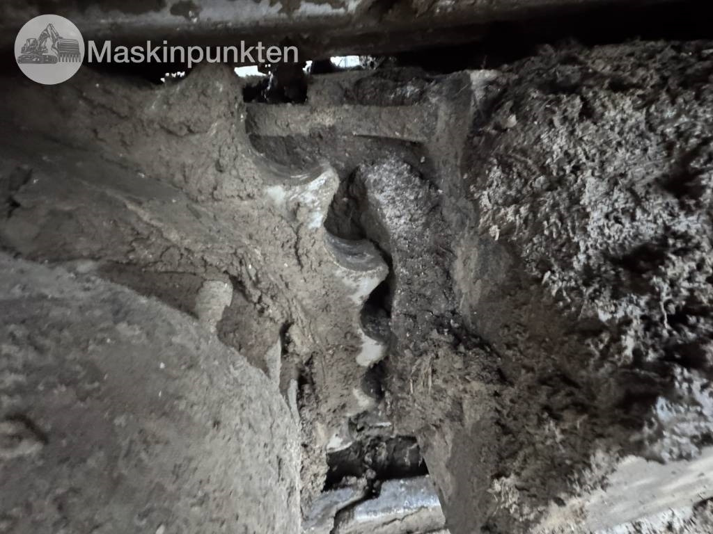 Ekskavator me zinxhirë Komatsu PC 210 LC-11E0: foto 25