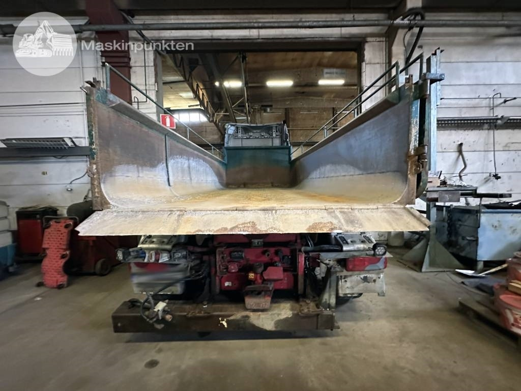 MAN TGX 35.540 - Kamion vetëngarkues: foto 4 MAN TGX 35.540 - Kamion vetëngarkues: foto 4