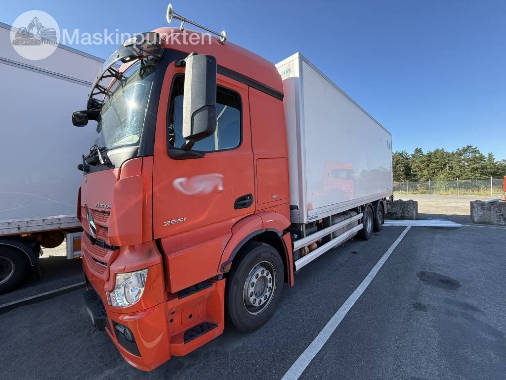 Mercedes-Benz Actros 2551  - Kamion frigorifer: foto 1 Mercedes-Benz Actros 2551  - Kamion frigorifer: foto 1