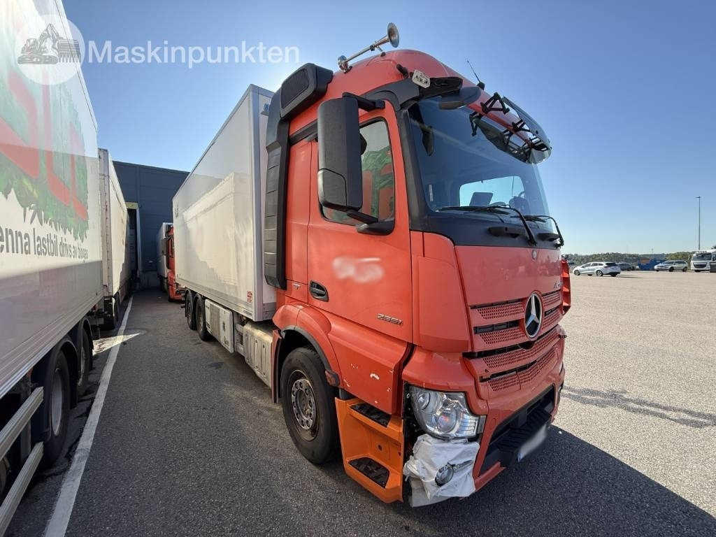 Mercedes-Benz Actros 2551  - Kamion frigorifer: foto 3 Mercedes-Benz Actros 2551  - Kamion frigorifer: foto 3